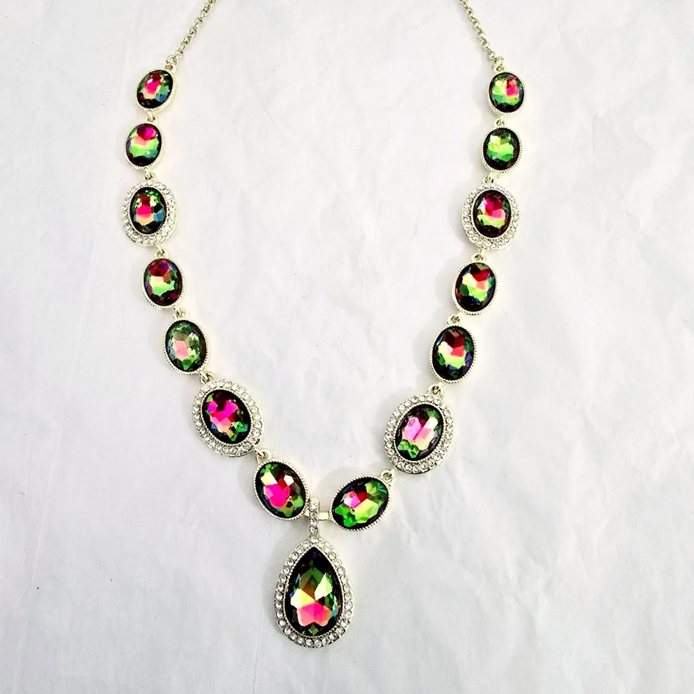 Monet Colorful Rainbow Stones Statement Necklace rainbow pink green yellow NWT - Picture 3 of 10